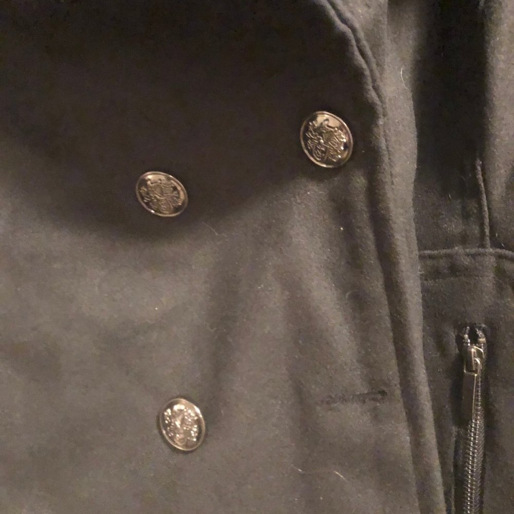 Yoki Black Jacket - Picture 3 of 5